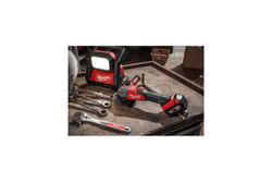 Аккумуляторная угловая шлифмашина Milwaukee M18 FSAG125XB-502X FUEL 4933478430