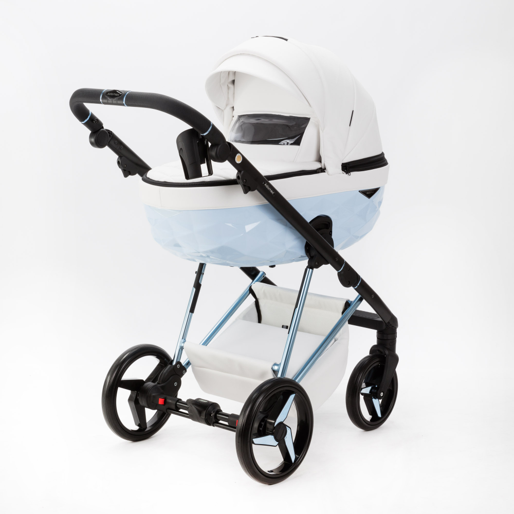 Детская универсальная коляска Adamex Quantum SuperStar Q-STAR138 (2в1) Белая экокожа, голубое шасси