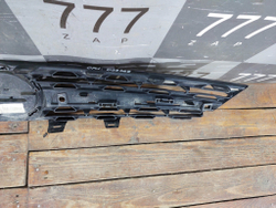 Решетка радиатора Opel Zafira Life 19-нв Б/У Оригинал 9833128677