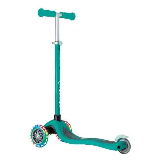 Skuter Globber  Primo (işıqlarla, yaşıl)