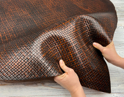 Ременная кожа Treccia old Arancio (3,5+ мм), цв. Оранжевый