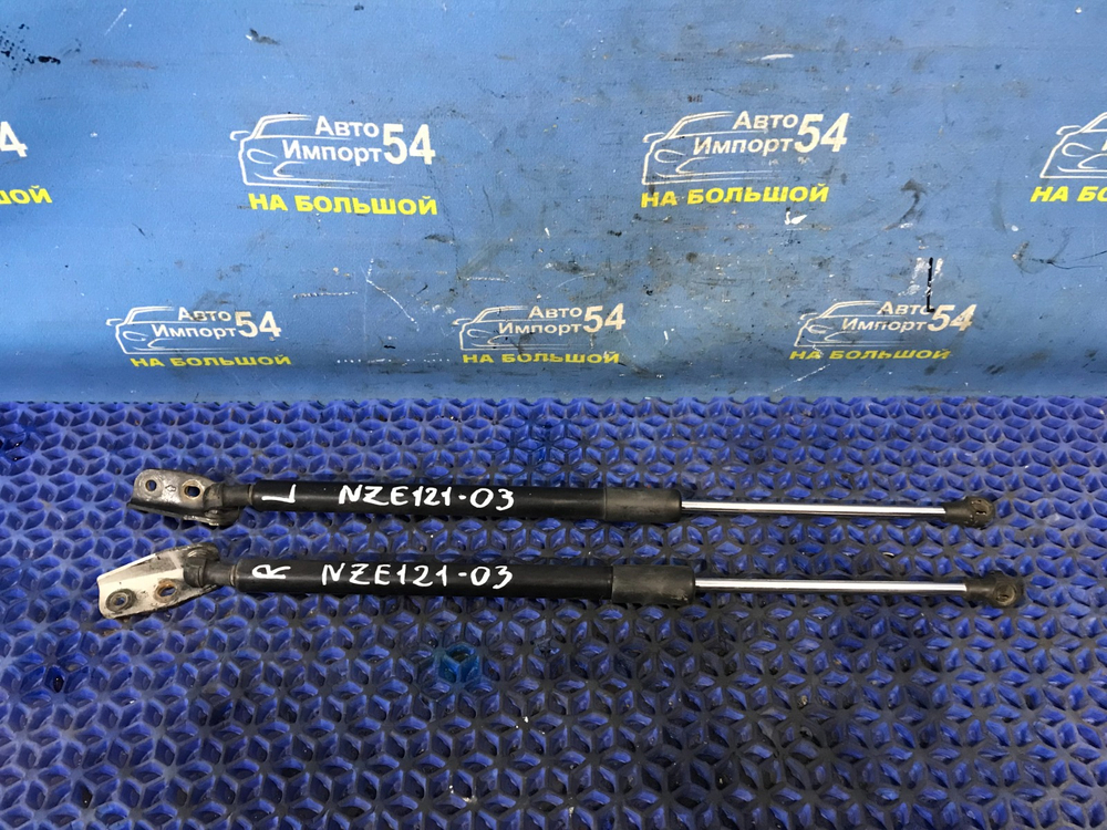 Амортизатор задней двери левый TOYOTA FIELDER 2002