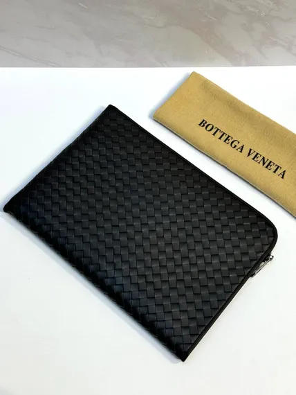 Клатч кожаный Bottega Veneta