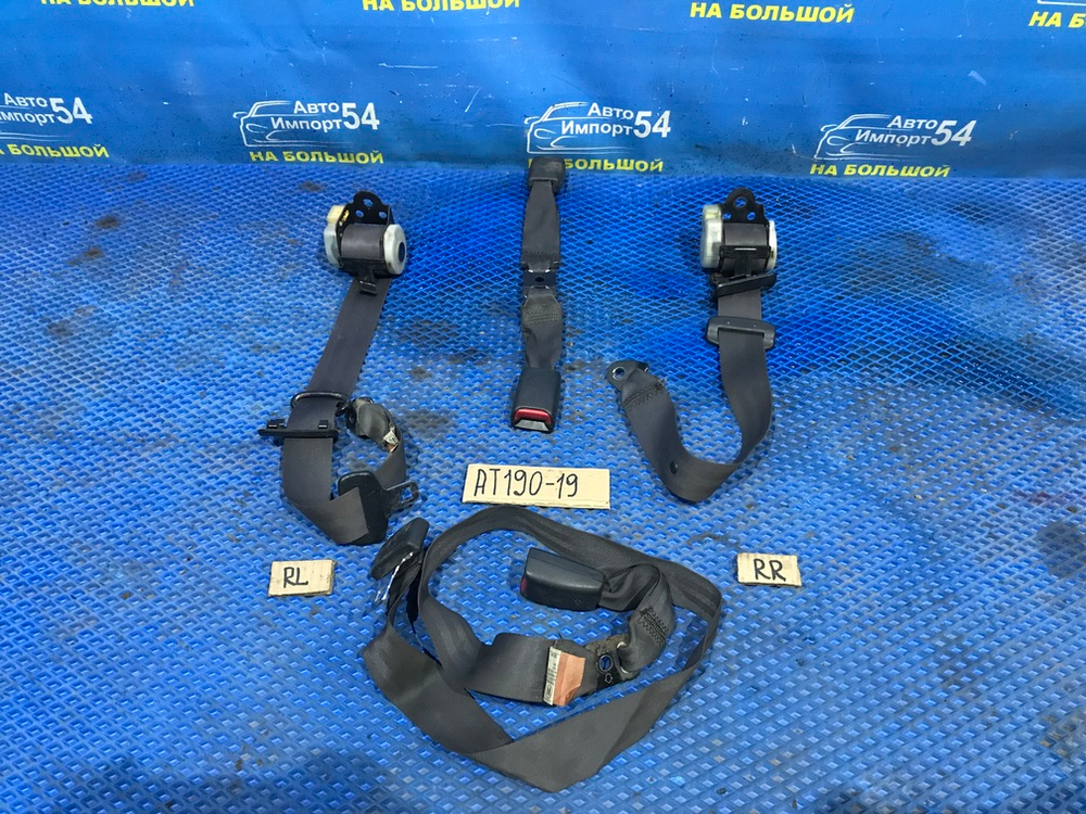 Ремни безопасности задние TOYOTA CARINA E 1996