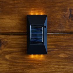 USL-F-154-PT120 NEWYORK Cветильник настенный на солнечной батарее. 6 светодиодов. Белый свет. 1xАА Ni-Mh аккумулятор в-к. IP44. TM Uniel