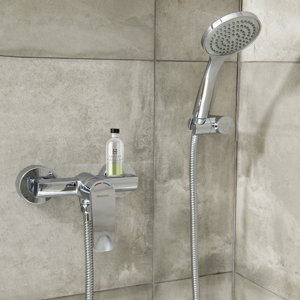 Смеситель для душа с душевым комплектом NEW FLY 570802T1