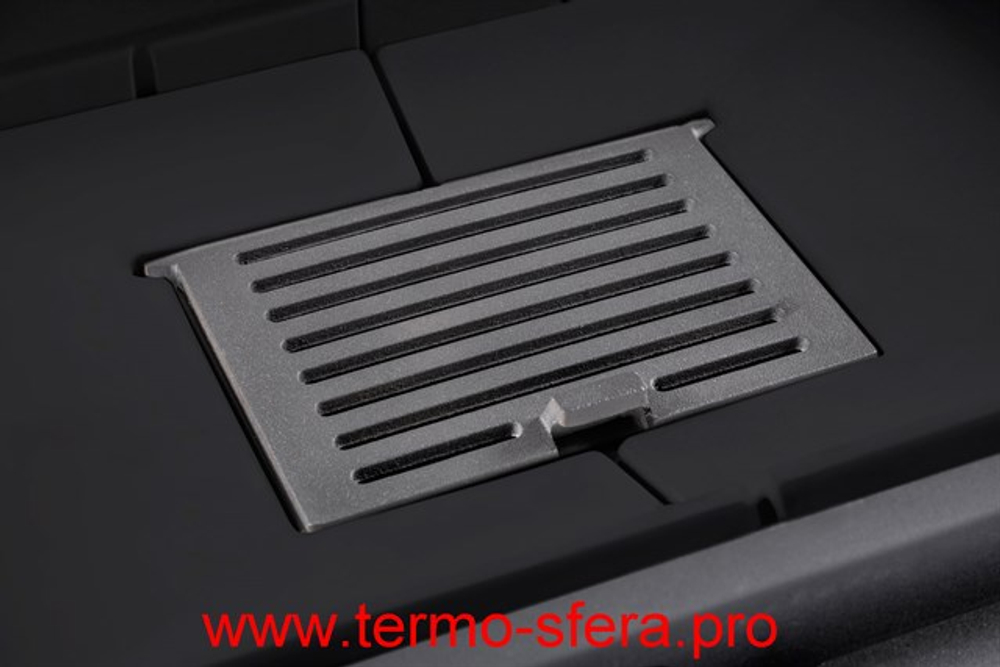 Каминная топка Экокамин ДЕЛЬТА 800 B три стекла принтинг черный шамот