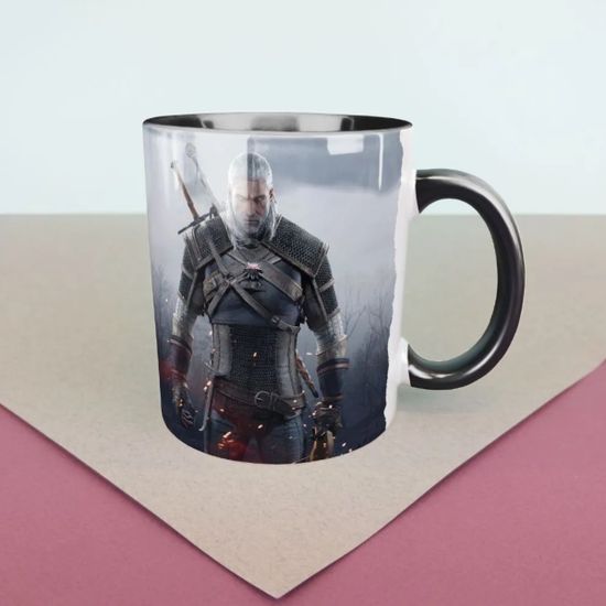 Кружка керамическая объем 330мл, Ведьмак Геральт (черная с полем)