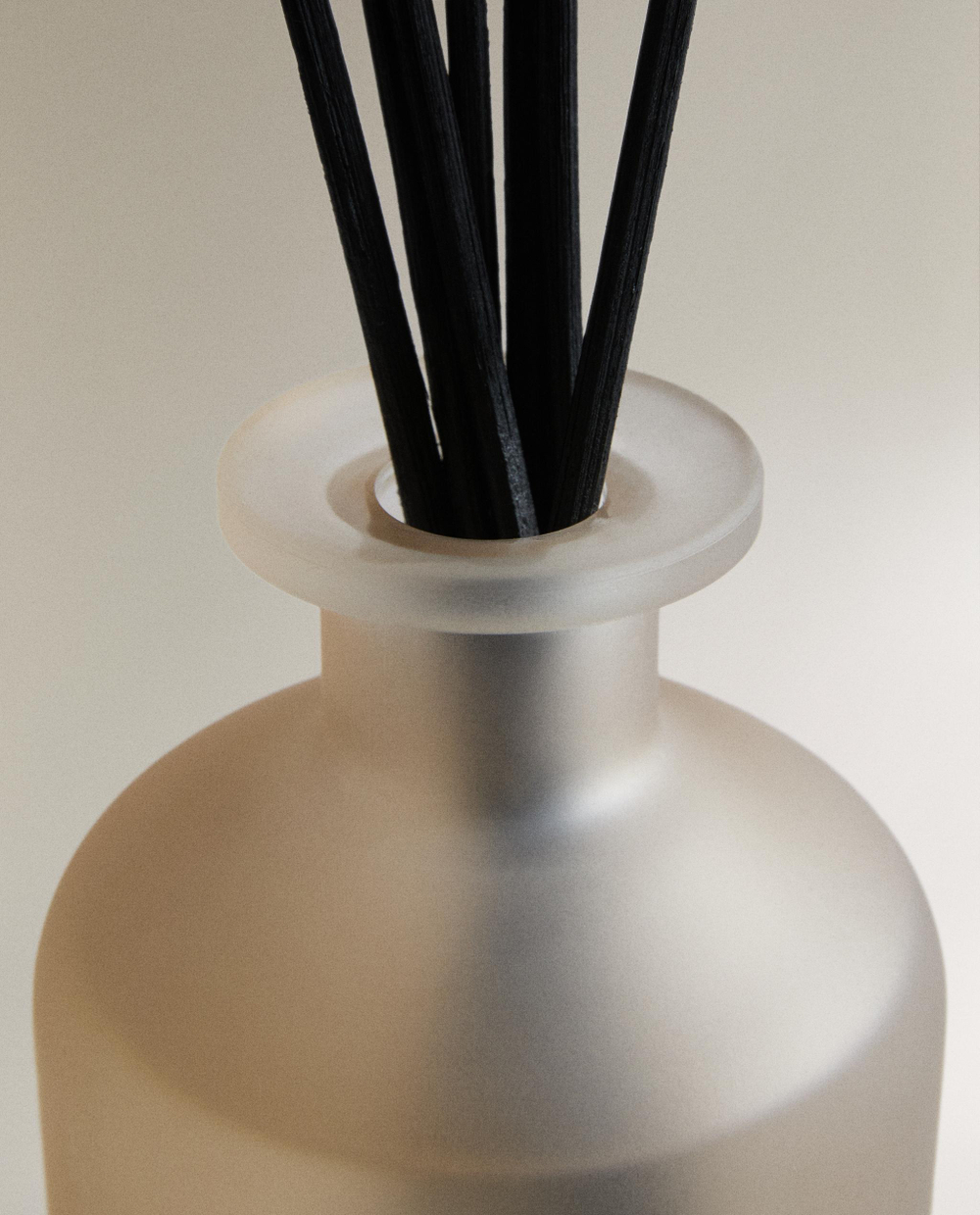 Zara Home Ароматический диффузор с палочками Orchid e Lumi re, 230 мл, аромат для дома