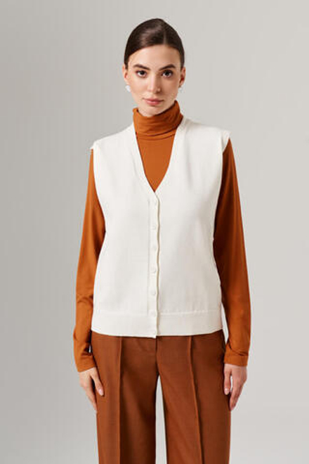 1912 Жилет женский (молочный)