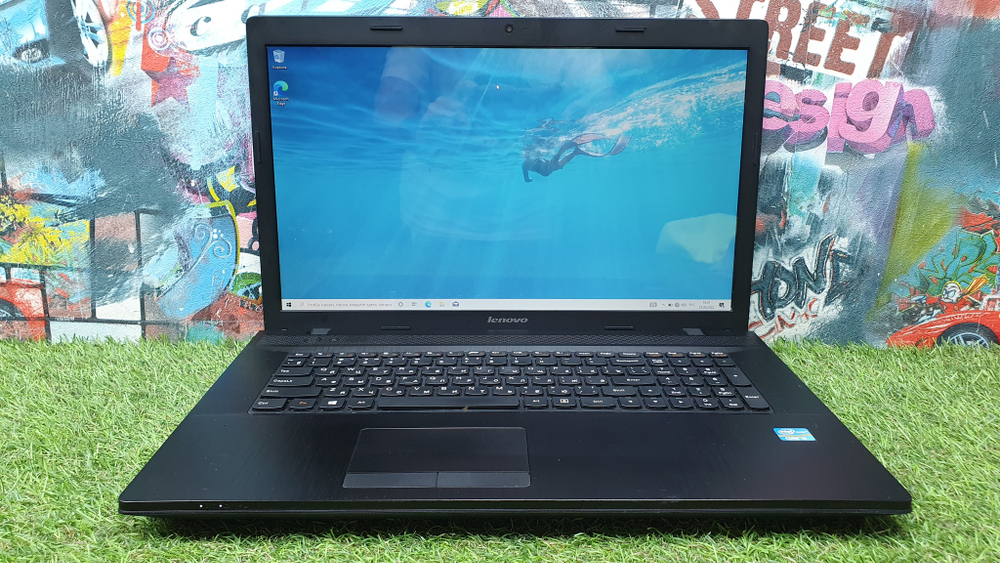 Офисный 17.3" Lenovo 4 ядра