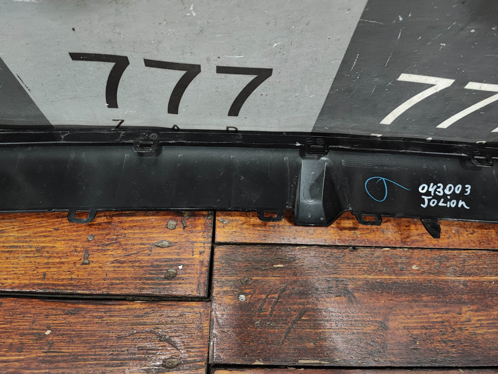 Накладка переднего бампера Haval Jolion 24-нв Б/У Оригинал 2803169XST01A