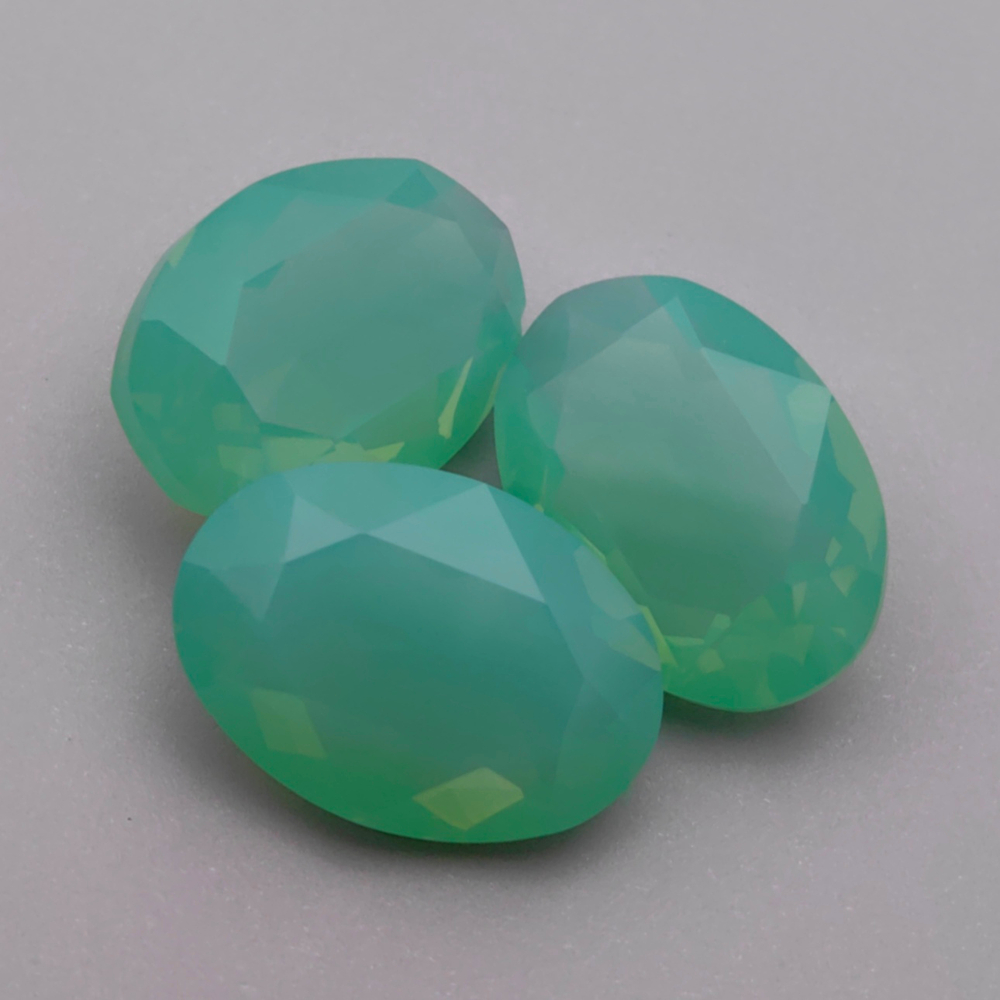 Овал К9, Green Opal Unfoiled