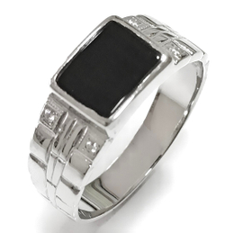 Ювелирное кольцо из серебра