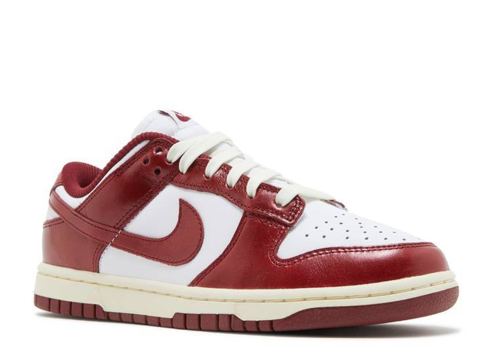 Wmns Dunk Low Premium "Vintage Red"