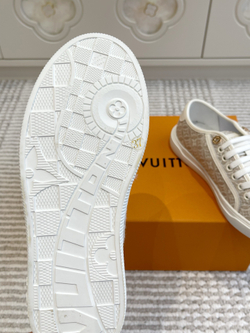 Louis Vuitton Lagoon Sneaker