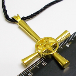 Кулон подвеска "Крест перевернутый" (60х38мм) золотистый на шнурке.
