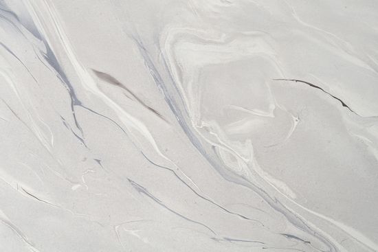 "Женева" интерьерный стол из HPL шестиугольный, D50, H35, цвет "мрамор пепел", каркас из стали белый муар