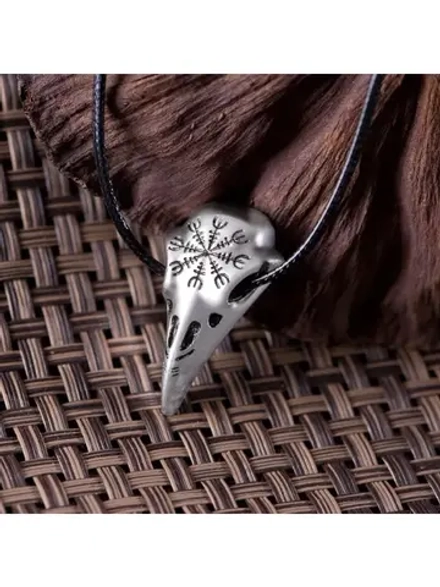 Амулет Череп ворона, Символ защиты от врагов