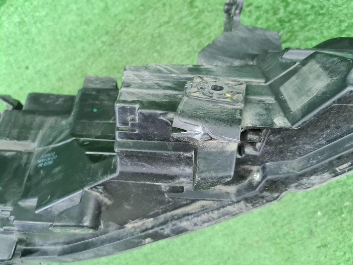 Фара правая Haval F7 (2018-2024) LED