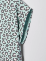 Леопардовая футболка для девочки на лето