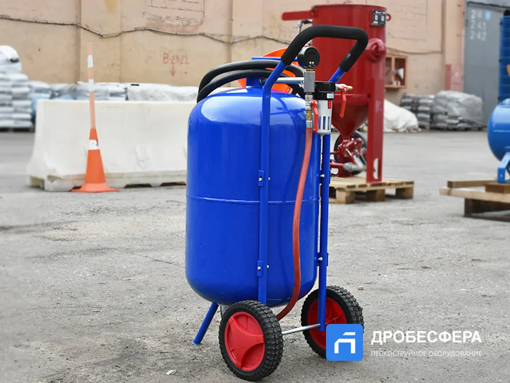 Пескоструйный аппарат AE&T 76л T06520