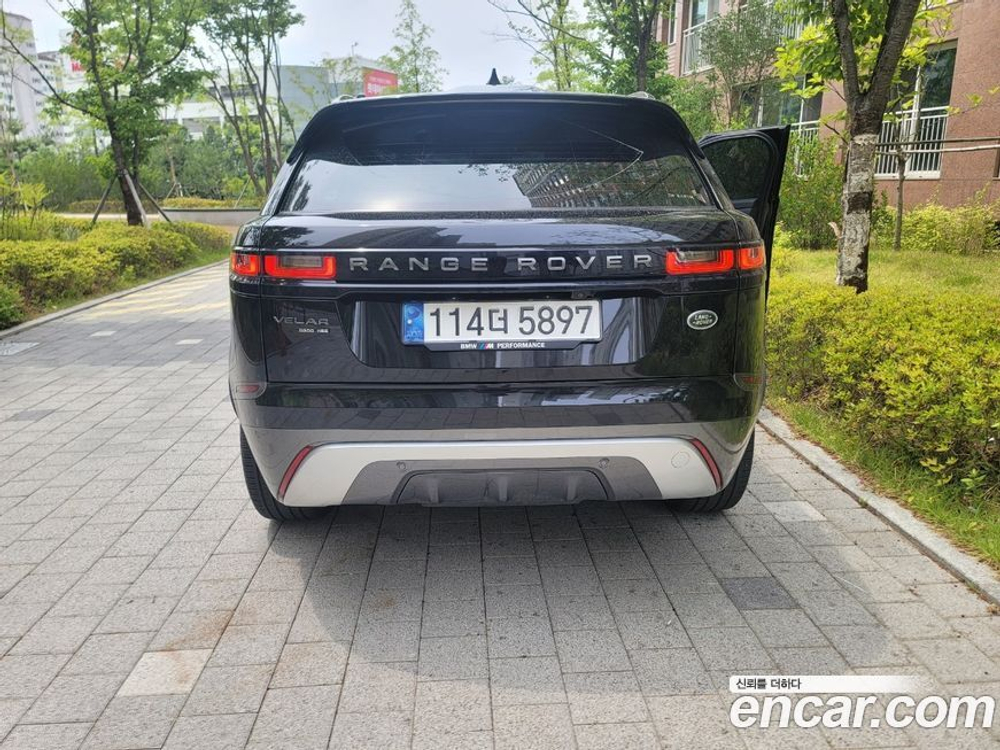 Land Rover Range Rover Bella 2.0 D240 R-Dynamic SE (09.2019)
