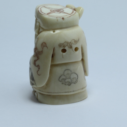 Нэцкэ Дзюродзин с корзиной риса и посохом