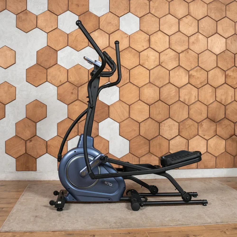 Эллиптический тренажер домашний CARBON FITNESS E70
