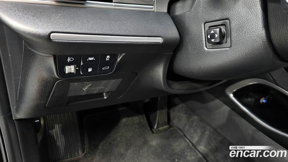 Hyundai The New Grandeur (Azera) IG 2.5 (03.2021)