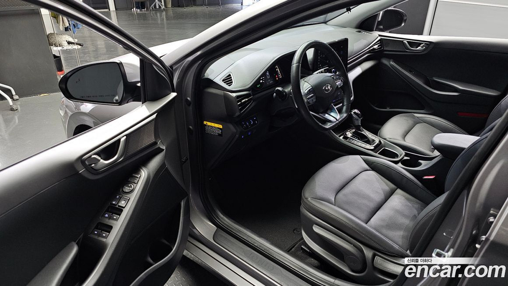 Hyundai The New Ionic Hybrid 1.6 HEV (04.2020)