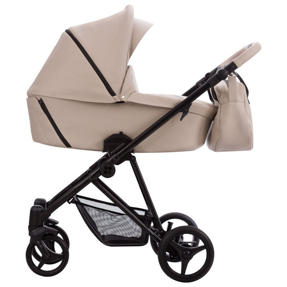 Детская коляска Bebetto Yoddi Pro 3 в 1 с автокреслом Avionaut Cosmo 01 св.бежевая кожа