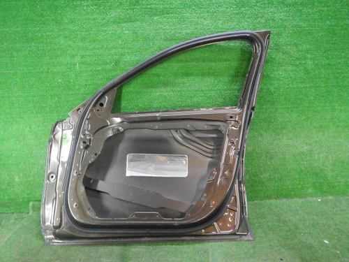 Дверь передняя правая Mercedes C W205 (2014-2021)