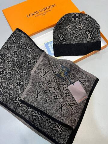 Комплект шапка и шарф Louis Vuitton