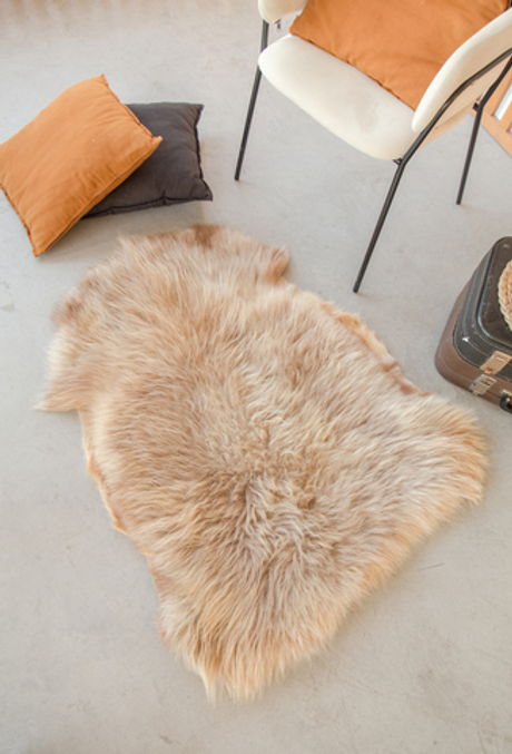 Шкуры из овчины с длинным ворсом для интерьера