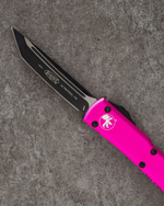 Автоматический складной нож Microtech Ultratech T/E Pink Aluminum Body 123-1PK (розовый)
