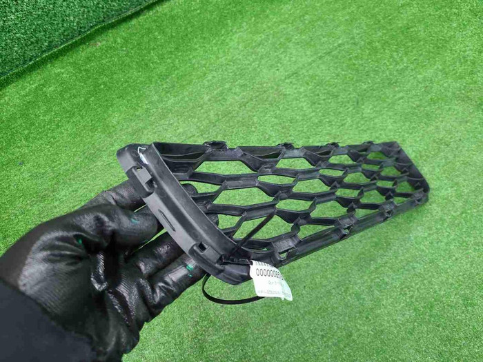 Решетка переднего бампера Mini Hatch F56 13-21 JCW