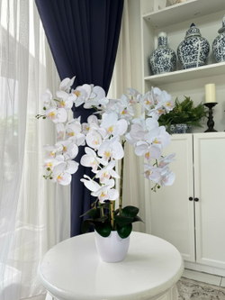 Орхидеи искусственные Люкс в кашпо белоснежные 5 веток