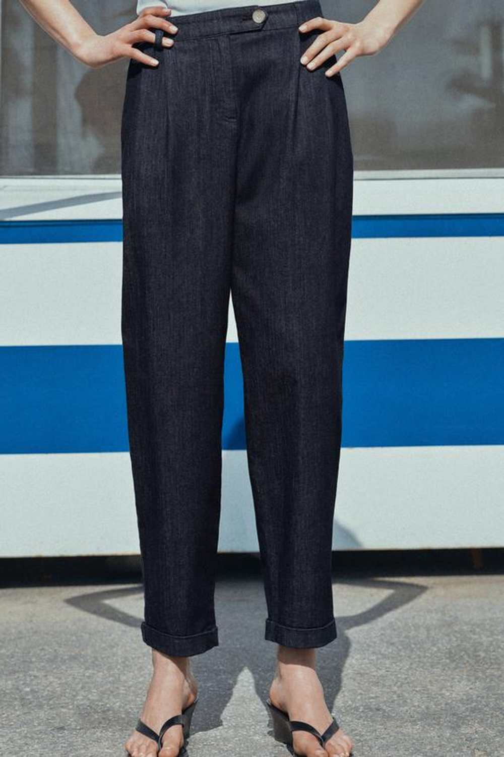 ZARA БРЮКИ ЧИНОС С ОТВОРОТАМИ, ИНДИГО