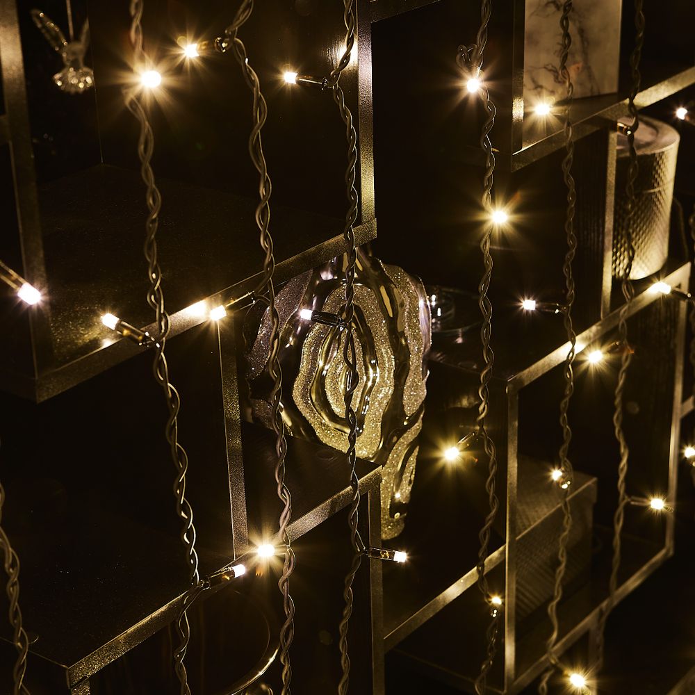 ULD-C2030-240-TBK WARM WHITE IP67 Занавес светодиодный с эффектом мерцания. 3х2м. Соединяемый. 240 светодиодов. Теплый белый свет. Провод черный. TM Uniel.