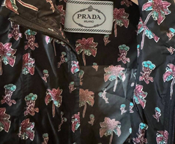 Ветровка Prada