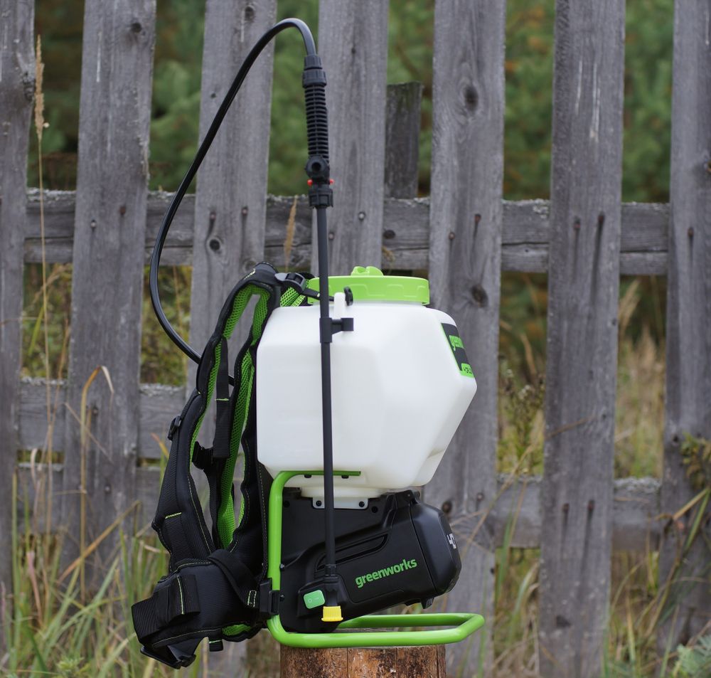 Опрыскиватель аккумуляторный Greenworks Арт. 5300307, 24V, c АКБ 4Ач и ЗУ