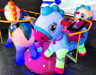 Аттракцион карусель "Космические пони"