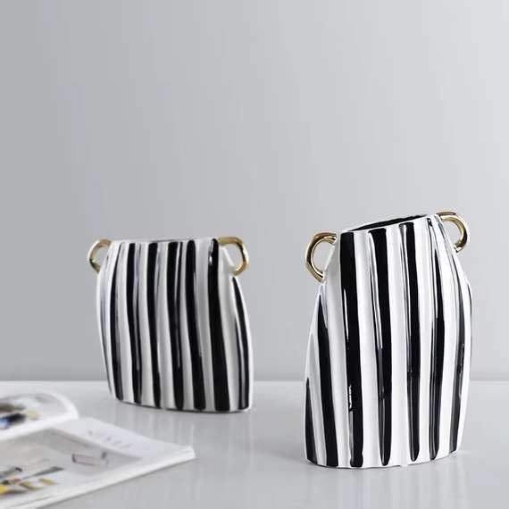 Ваза Vertical line vase A