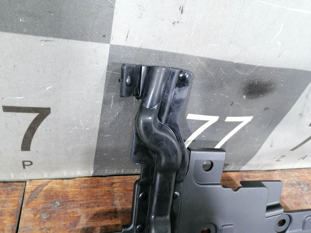 Накладка крыла переднего правого Haval Jolion Новая Оригинал 8403114XST01A