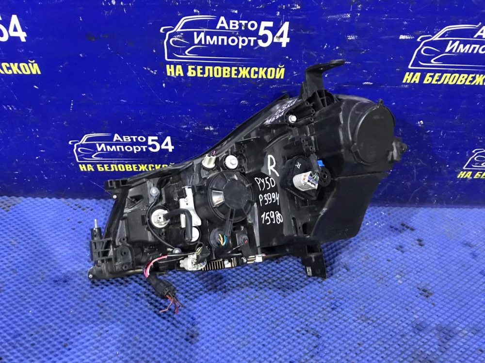 Фара передняя правая NISSAN FUGA 2004-2007