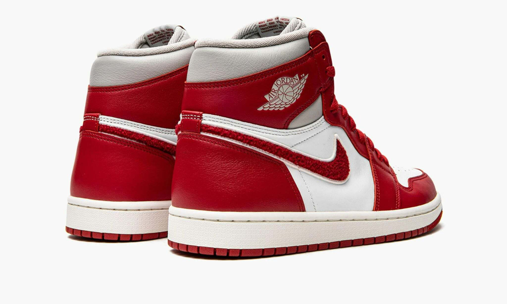 Air Jordan 1 Retro High OG WMNS "Varsity Red"
