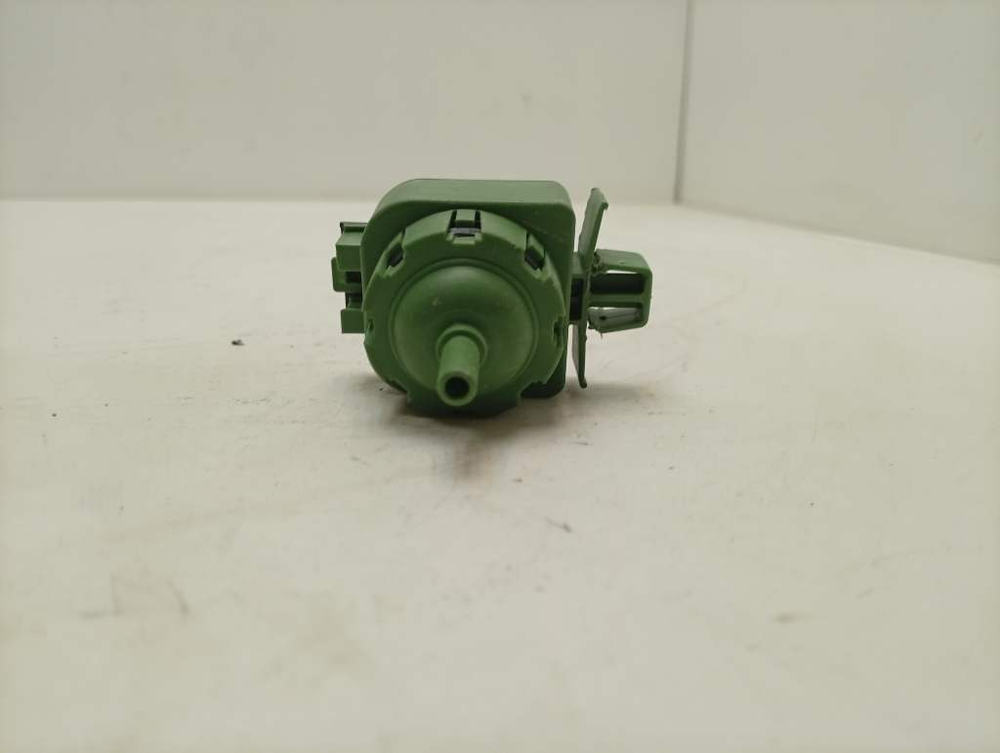 CS341062D2/2-07 кт32 Датчик уровня воды для стиральных машин Candy 41042893 б/у
