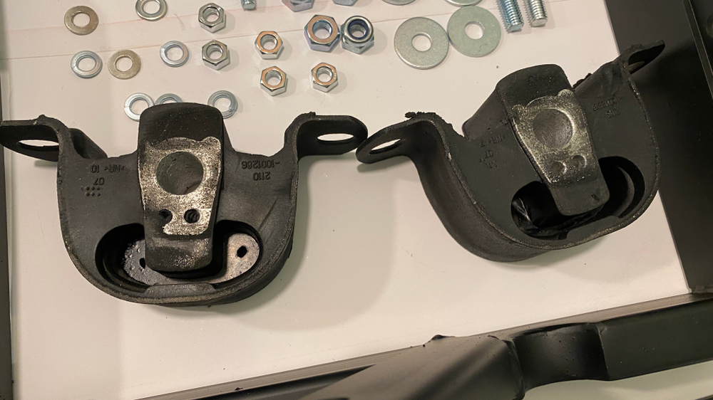 Подрамник РК для Нива 4х4/Легенд 'Мини-Моноблок' (без сверления и сварки)