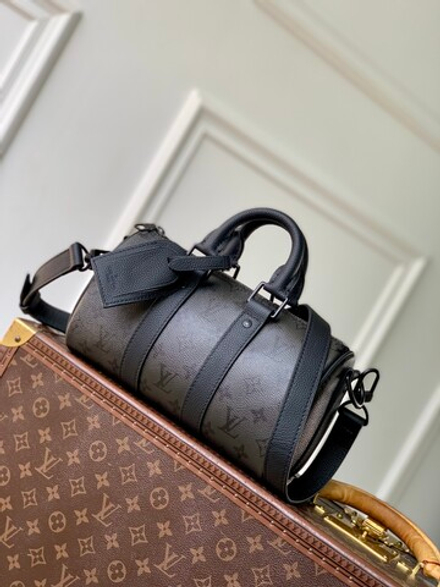 Louis Vuitton Keepall Bandouliere 25